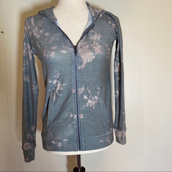 Chaser Tops - Chaser Evereve Cottagecore Floral Zip-Up Hoodie